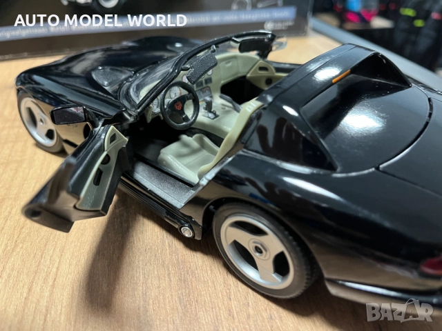 Метална колекционерска количка модел DODGE VIPER SRT 1:18 мащаб, снимка 5 - Колекции - 52281286