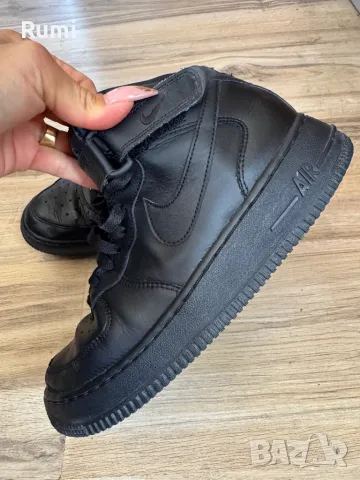 Оригинални високи кецове Nike air force 1 mid! 39 н, снимка 1 - Кецове - 47396547