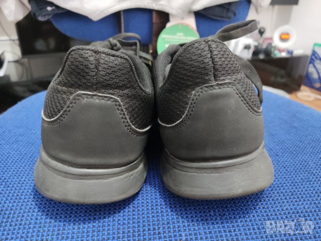 маратонки Stadium, снимка 3 - Маратонки - 40779204