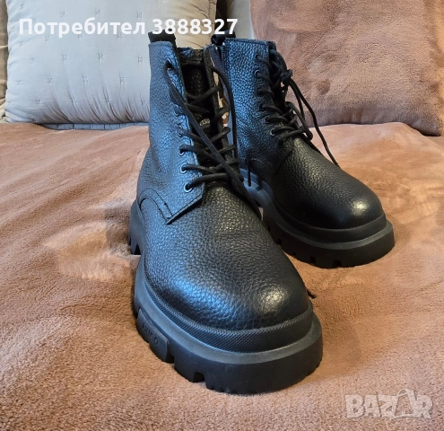 Чисто нови кожени мъжки боти на BOSS 