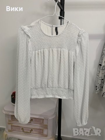 Блуза в размер M-L, снимка 8 - Блузи с дълъг ръкав и пуловери - 44096824