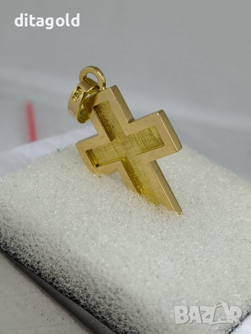 Златен 18К медальон кръст 8.45 гр 18К , снимка 2 - Колиета, медальони, синджири - 52773733