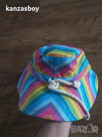 roxy - страхотна дамска капела КАТО НОВА, снимка 6 - Шапки - 36794711