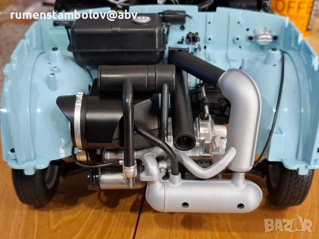 Трабант 601 deluxe + каравана 1:8, снимка 2 - Колекции - 53047426