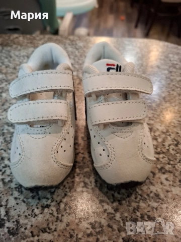 Детски маратонки FILA, снимка 2 - Детски маратонки - 52325532