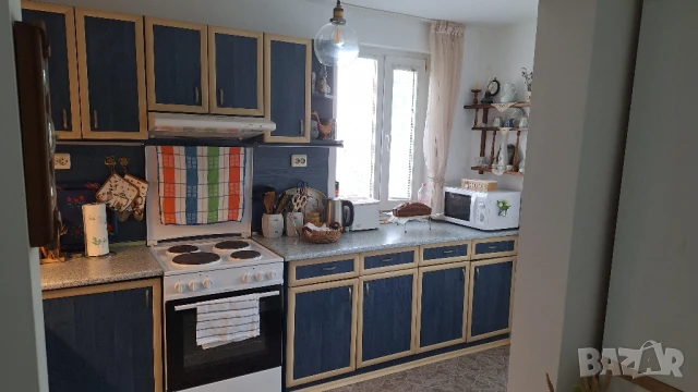 Продавам кьща на три етажа и 5 минути от плажа, снимка 7 - Къщи - 50999913