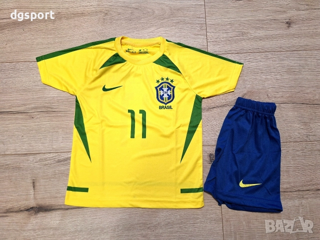 Детски екип на Роналдиньо #Бразилия #ретро модел!, снимка 2 - Футбол - 52549514