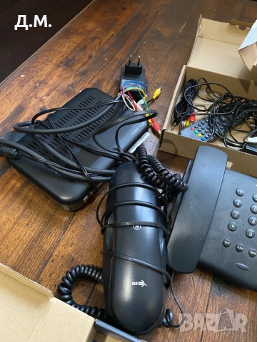 Лот от стари телефони и приемници -50Лв., снимка 4 - Колекции - 52213351