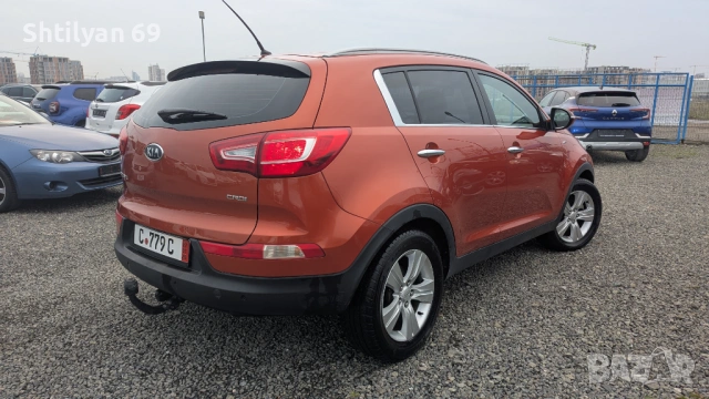 KIA Sportage 2.0 crdi 4x4, снимка 4 - Автомобили и джипове - 53358258
