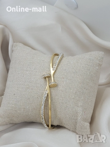 Дамска гривна “Пирон” с камъни – медицинска стомана, позлатена, снимка 2 - Гривни - 52424231