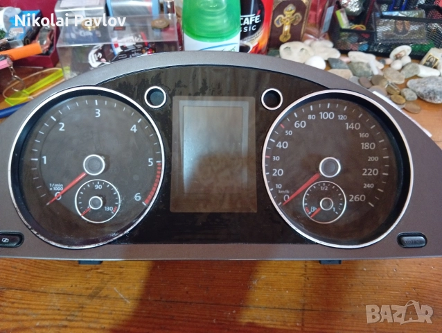 Километраж Подлакътник за Фолксваген Пасат 6 