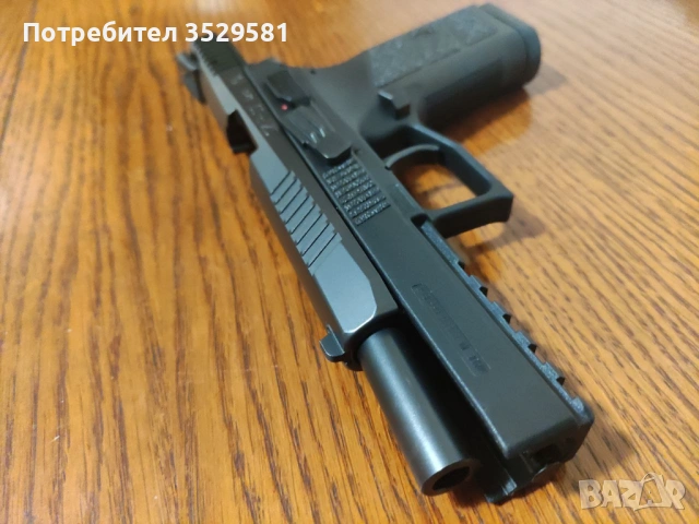 Пистолет CZ P09, снимка 3 - Бойно оръжие - 53141956
