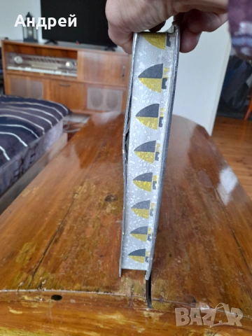 Стара кутия от шоколадови бонбони Средец, снимка 4 - Други ценни предмети - 53012652