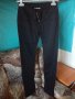 Дамски черен панталон, 26 размер, снимка 1 - Панталони - 44049957