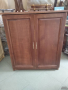 Шкаф от дърво в цвят- светъл орех, снимка 3