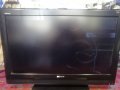 KDL-32P300 СЪС СЧУПЕНА МАТРИЦА, снимка 2