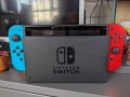 Nintendo Switch + 4 игри + кейс + доп. контролери, снимка 1