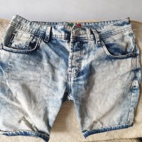 Оригинални Къси дънки Armani Jeans, снимка 1 - Дънки - 32734299