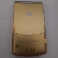 Motorola V3i Dolce&Gabanna Gold, снимка 4 - Motorola - 30366715