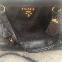Prada vintage оригинална дамска чанта, снимка 8 - Чанти - 40225619