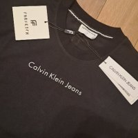 Тениска Calvin Klein , снимка 2 - Тениски - 43944835