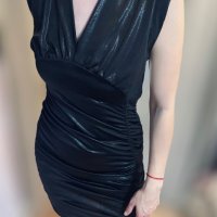 Елегантна къса рокля в черно , снимка 1 - Рокли - 44089507