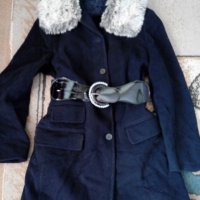Черно палто с подарък яка, снимка 3 - Палта, манта - 26480624