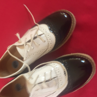 Дамски обувки кожа и лак , снимка 1 - Дамски ежедневни обувки - 36467632