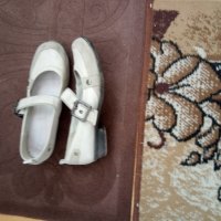 Бели дамски обувки №38, снимка 2 - Дамски ежедневни обувки - 38179859