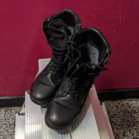 военни кубинки 35 номер , снимка 1 - Ежедневни обувки - 43612146