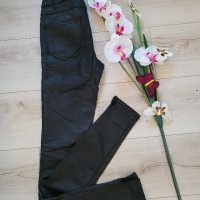 Черен панталон промазка VILA , снимка 2 - Панталони - 43572441