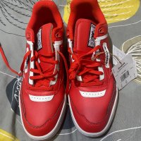 Reebok , снимка 1 - Спортни обувки - 43210933