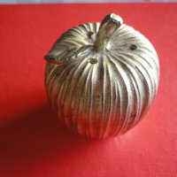 Уникална бронзова солница пиперница ябълка , снимка 7 - Други - 43524936