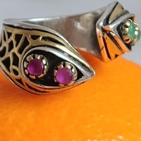 Много интересен сребърен пръстен със естествен смарагд, рубин и позлата, снимка 2 - Пръстени - 44140617