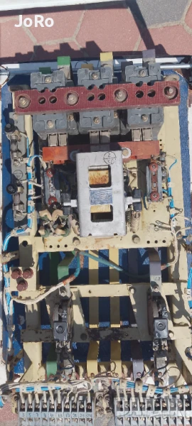  Контактор КМ 2315 300А с цялото табло за управление на пуск., снимка 1