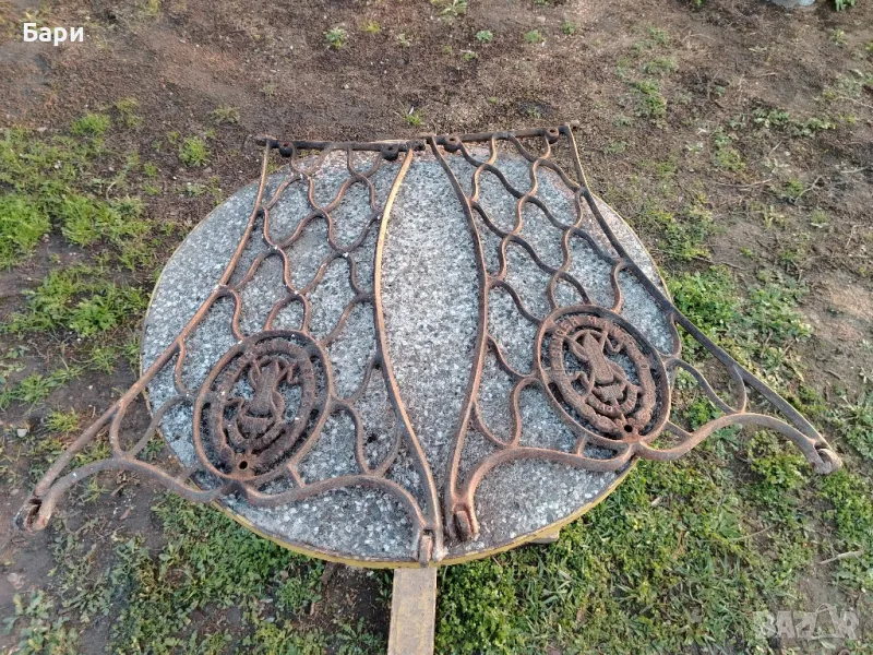 Крака на стара шевна машина Сингер/Singer , снимка 1