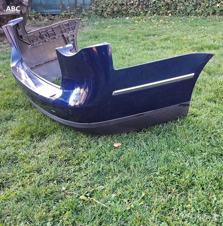 Задна броня за Vw Passat B6 комби , снимка 1