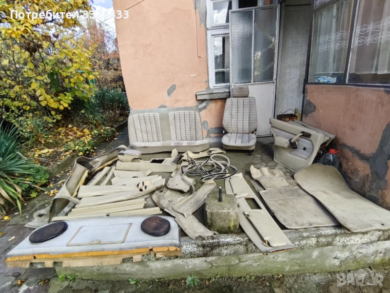 Светло бежов интериор от Мерцедес 190 , снимка 1