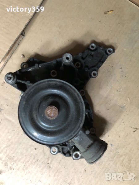 Водна помпа Mercedes w221, снимка 1