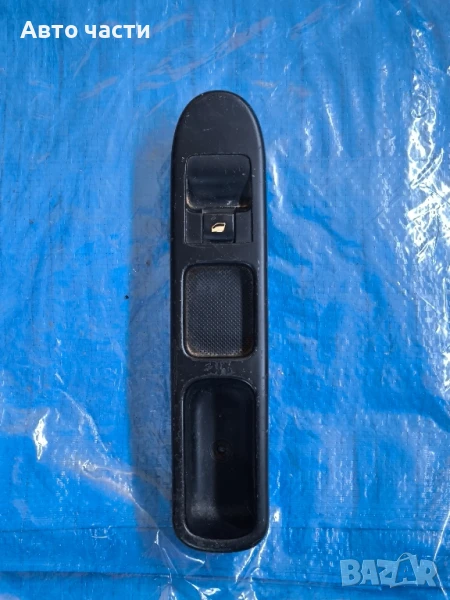 Преден десен бутон стъкло Peugeot 307 2.0 HDI 90 конски сили , снимка 1