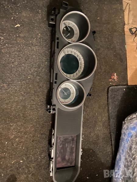 W204 Facelift 2011+ Километраж дисплей и екран навигация с околожка A2049004509 A2049004108 , снимка 1