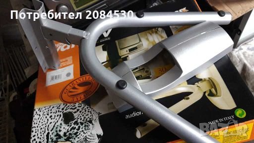 Стойка за телевизор , снимка 2 - Стойки, 3D очила, аксесоари - 28192914