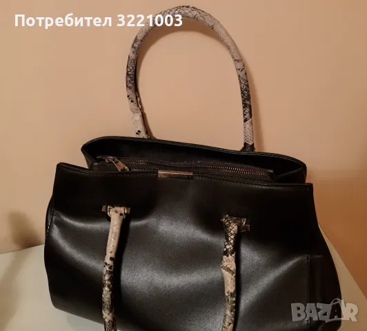 Черна дамска чанта, снимка 3 - Чанти - 49871511