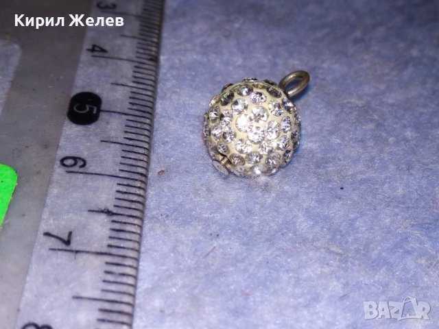 ПОСРЕБРЕНА АРТ ВИСУЛКА МЕДАЛЬОНЧЕ с ИСКРЯЩИ КРИСТАЛЧЕТА и  БЯЛ ЕМАЙЛ 22101, снимка 3 - Колиета, медальони, синджири - 40532122