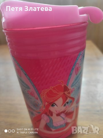 Две Оригинални Frozen кукли Disney Замръзналото кралство + нова кутия за храна + нова чаша Winx, снимка 4 - Кукли - 31049406