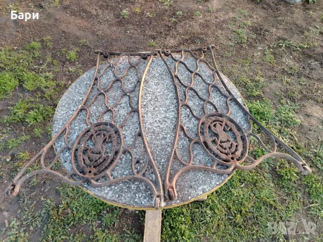 Крака на стара шевна машина Сингер/Singer , снимка 1