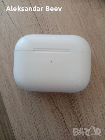 продавам Apple AirPods Pro