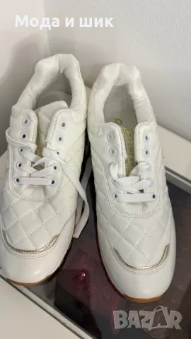 Чисто нови бели маратонки, снимка 6 - Дамски ежедневни обувки - 49933271