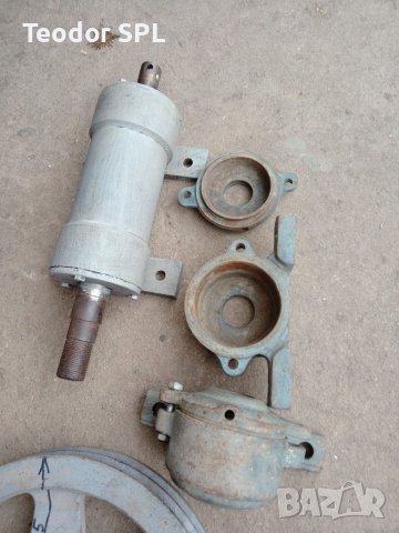 Лагерни тела оси и ремъчни шайби , снимка 4 - Резервни части за машини - 38640920