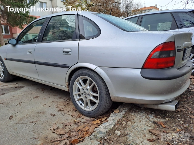 Продавам Опел Вектра Б, снимка 2 - Автомобили и джипове - 52440846